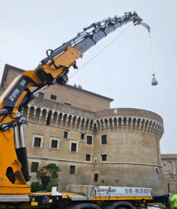 SinergiCom, Noleggio GRU a Roma e nel Lazio.